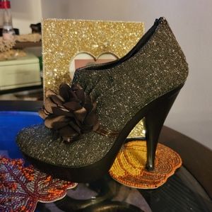 Vida Herrera heels